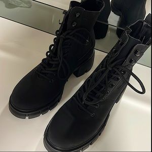 COPY - Black combat boots